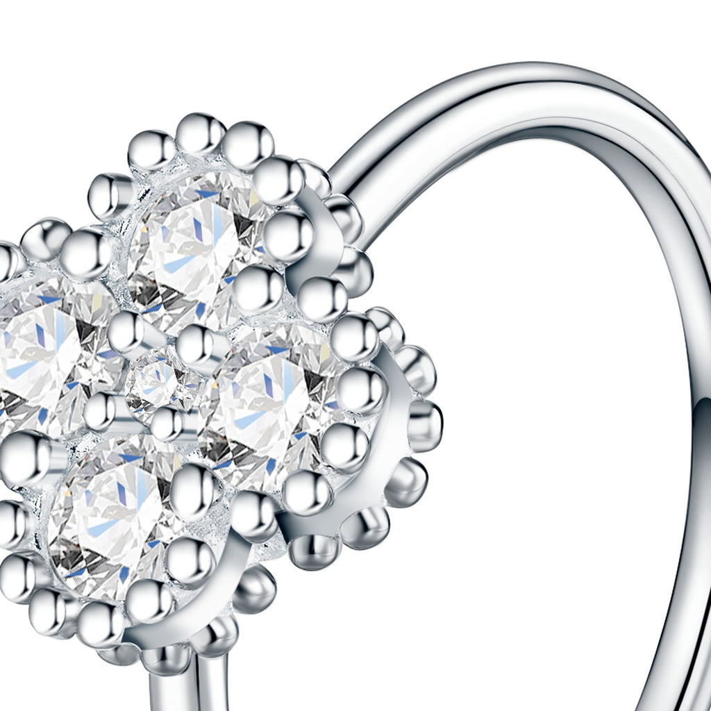 Margheritina Moissanite Flower Ring in Sterling Silver — detail