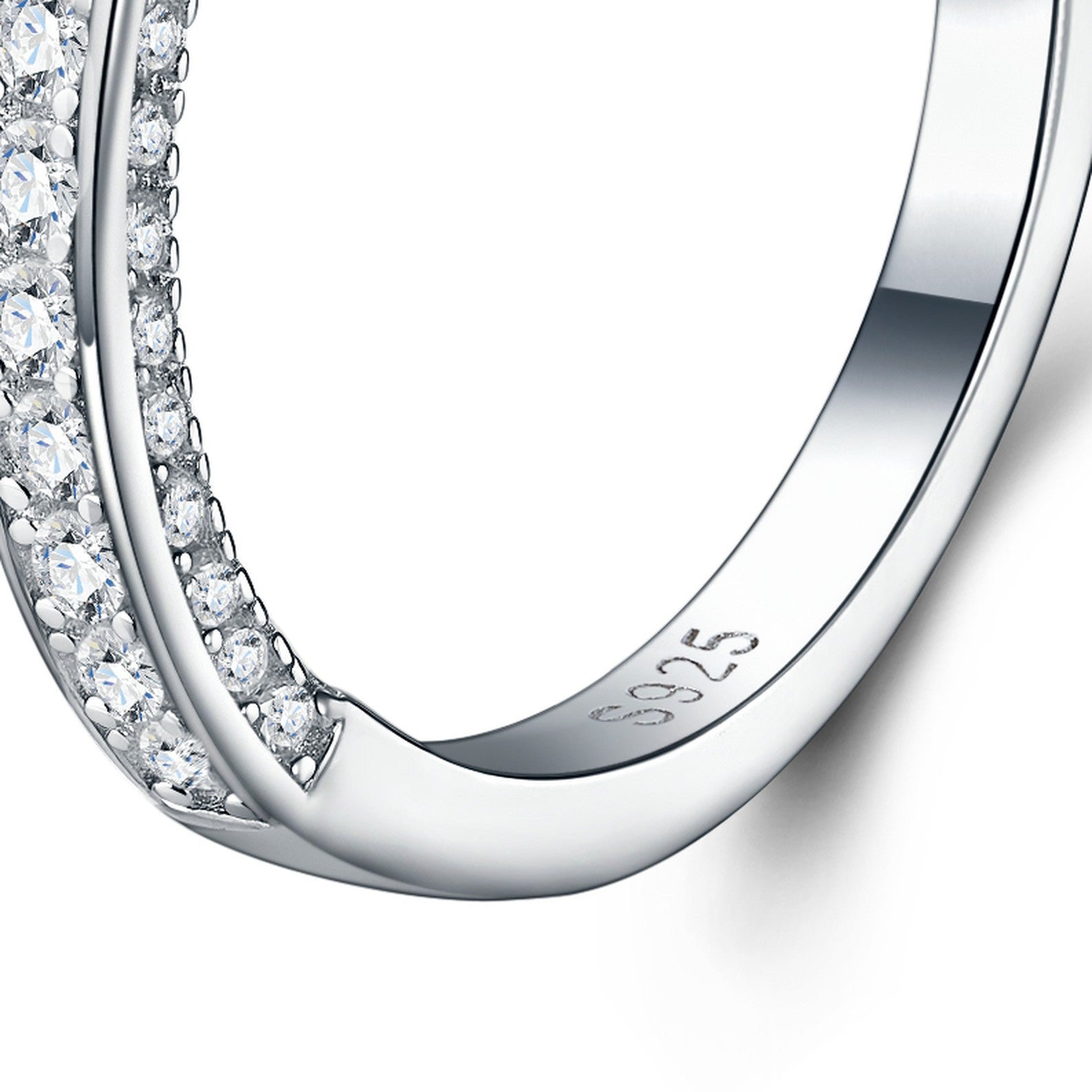 Rigo Moissanite Band Ring in Sterling Silver — detail