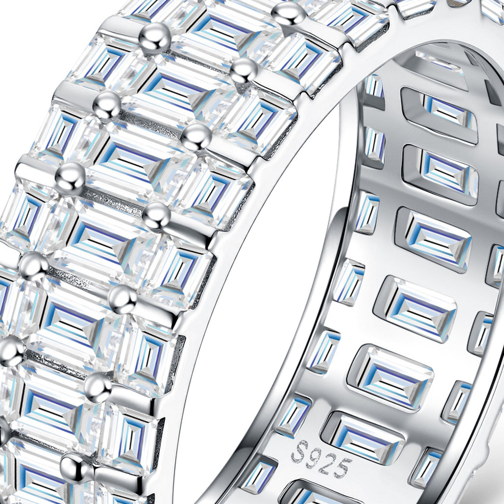 Sfarzo Moissanite Eternity Band Ring in Sterling Silver — detail