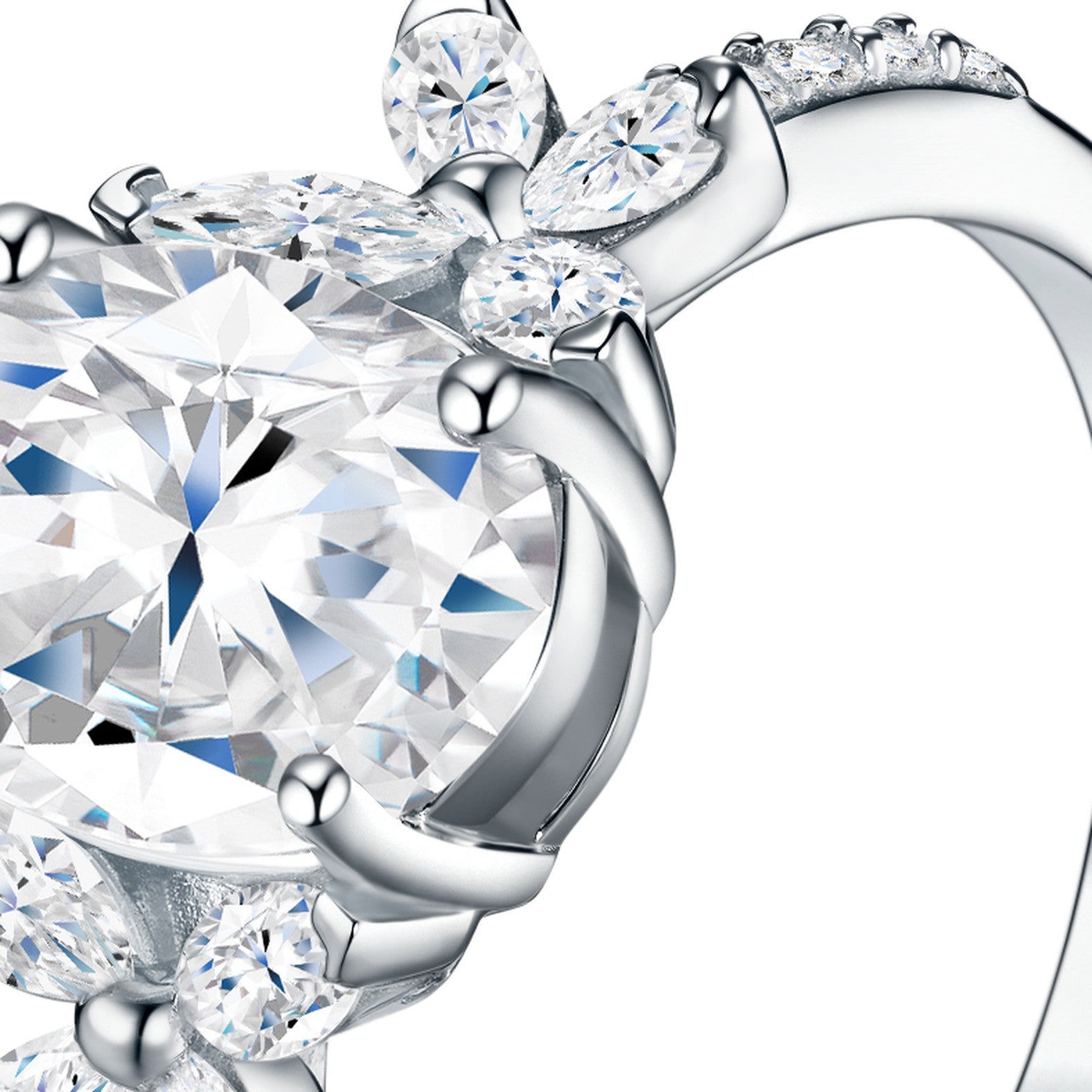 Ovalflor Oval-Cut Moissanite Solitaire Ring in Sterling Silver — detail