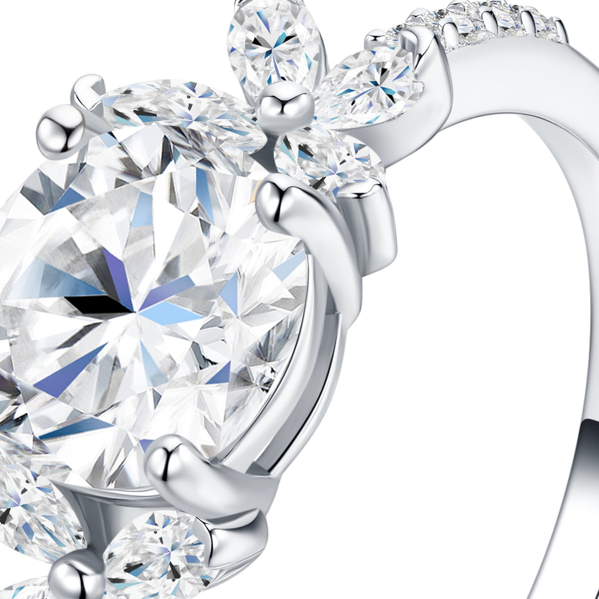 Fiorhalo 2 Carat Moissanite Halo Ring in Sterling Silver — detail