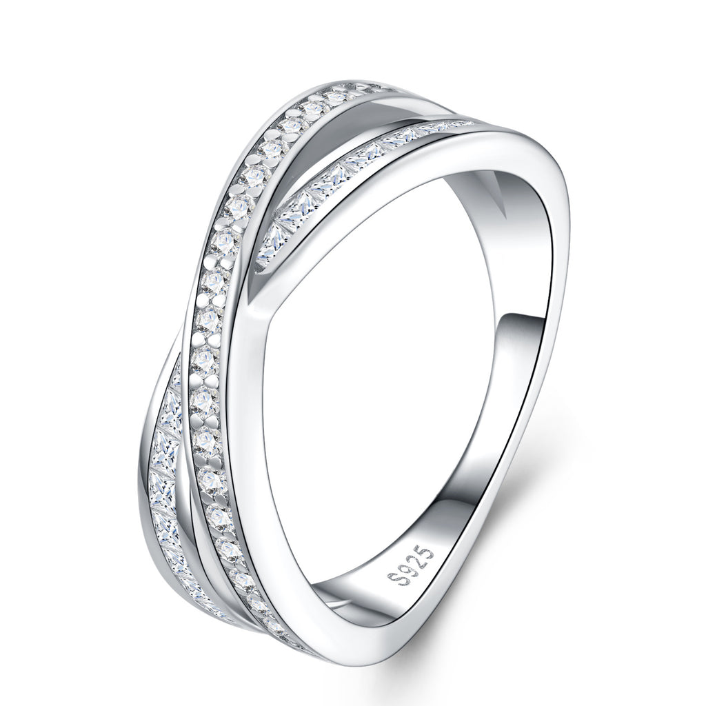 Doppino Moissanite Band Ring in Sterling Silver