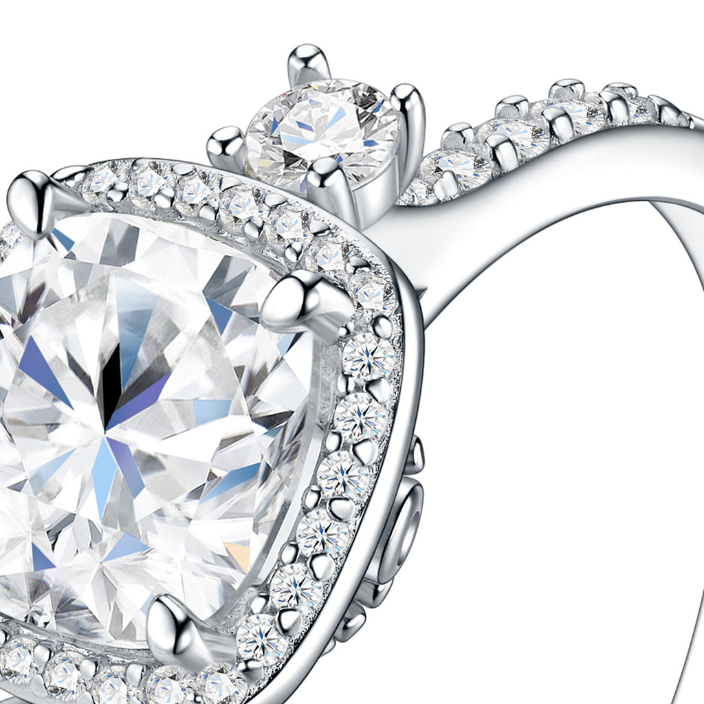 Cuscinalo Moissanite Halo Ring in Sterling Silver — detail