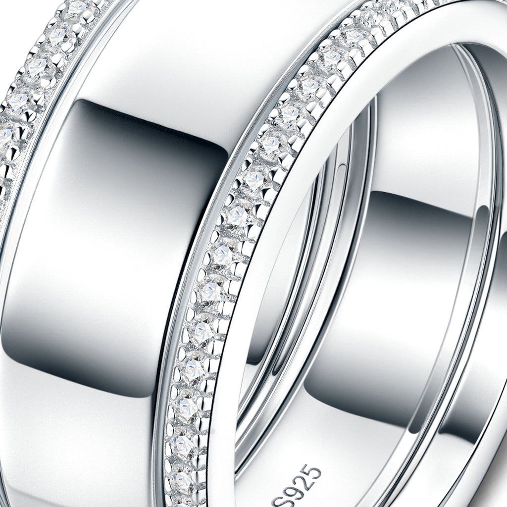 Cornici Moissanite Band Ring in Sterling Silver — detail