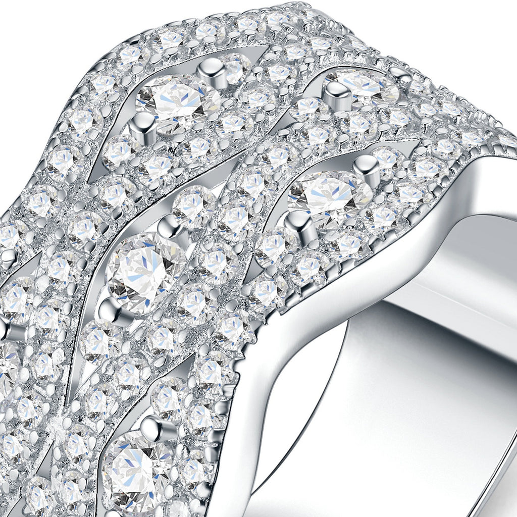 Fastosa Moissanite Band Ring in Sterling Silver — detail