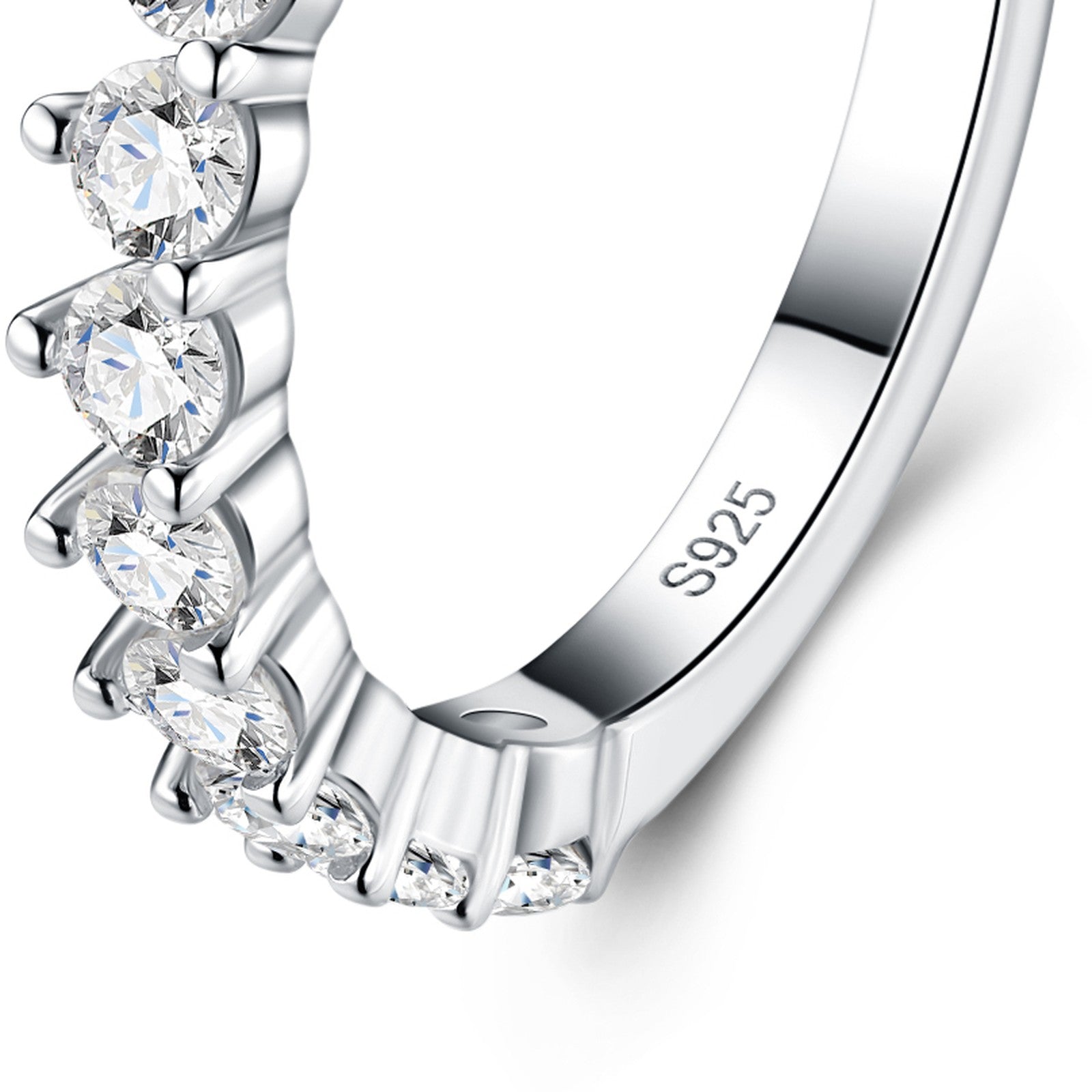 Diademella Moissanite Band Ring in Sterling Silver — detail