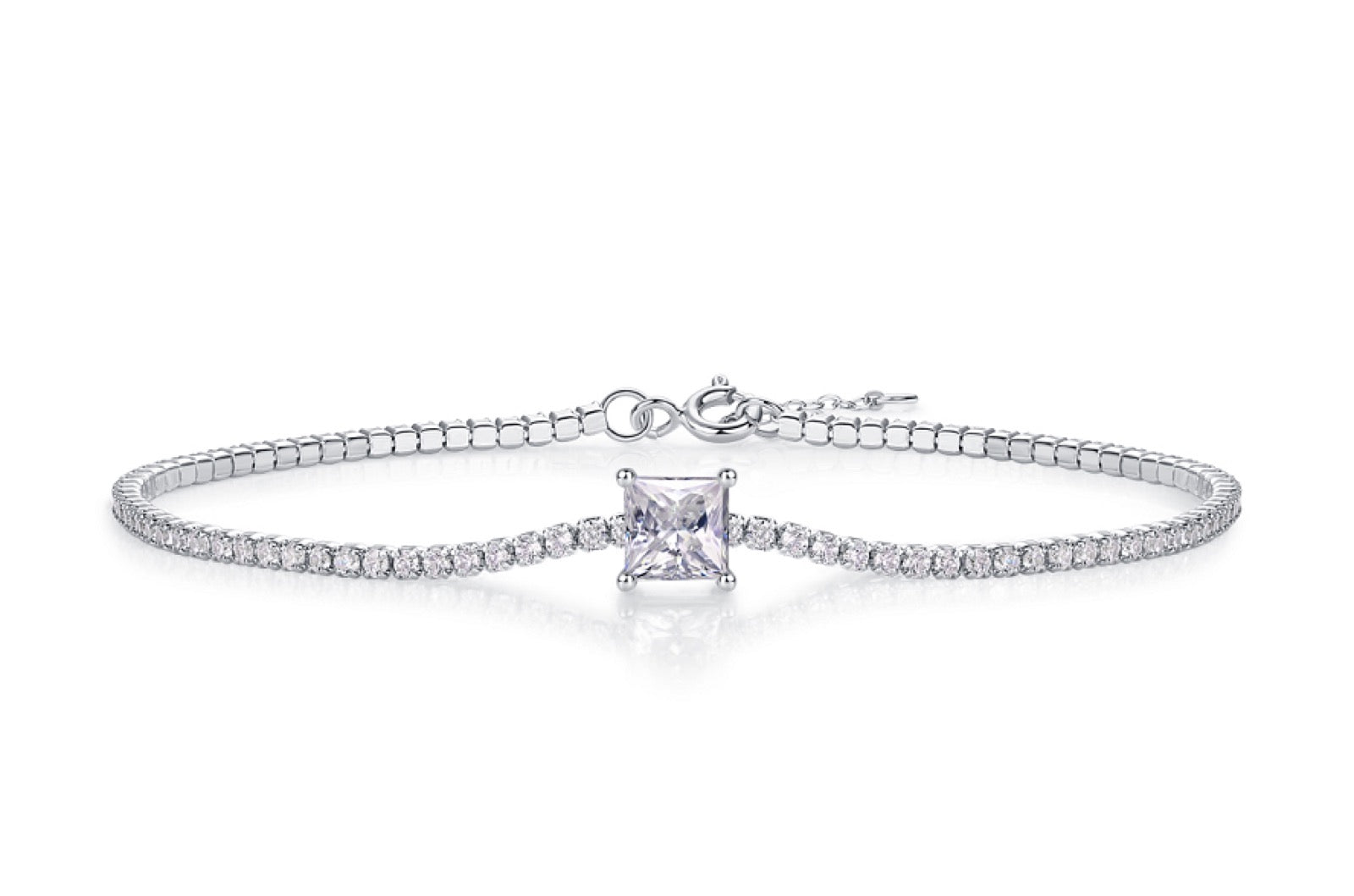 Ghiaccio Moissanite Chain Bracelet in Sterling Silver