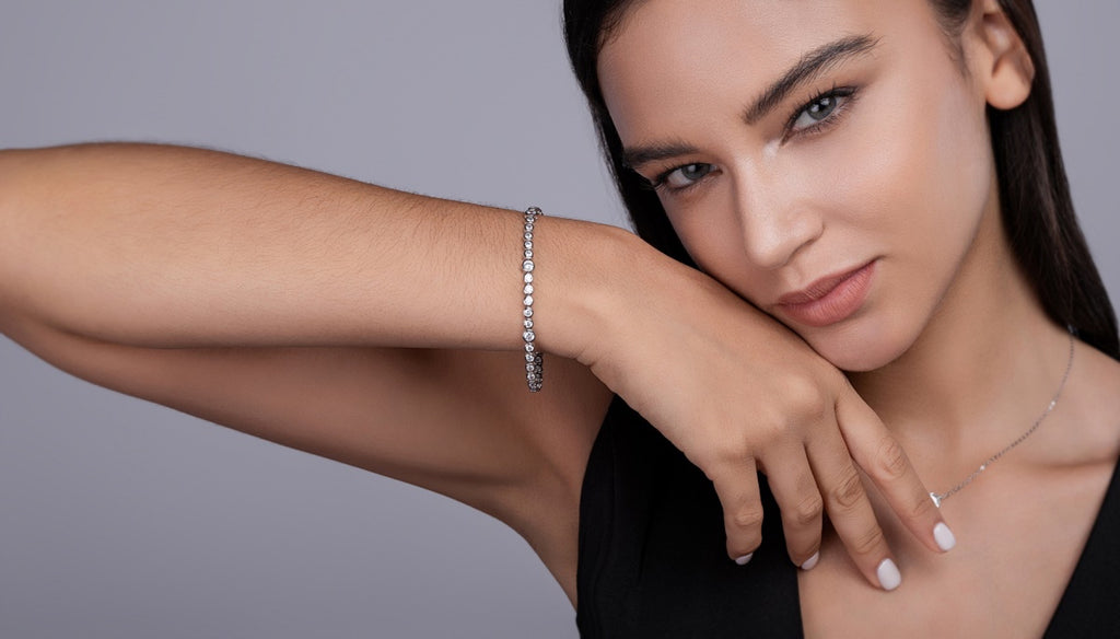 Vibrante Moissanite Tennis Bracelet in Sterling Silver