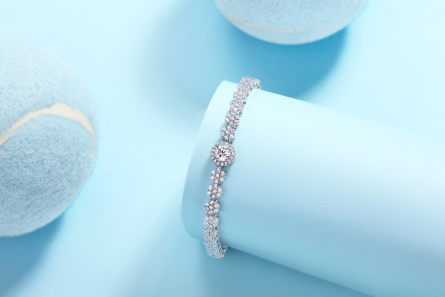 Sussurro Moissanite Tennis Bracelet in Sterling Silver