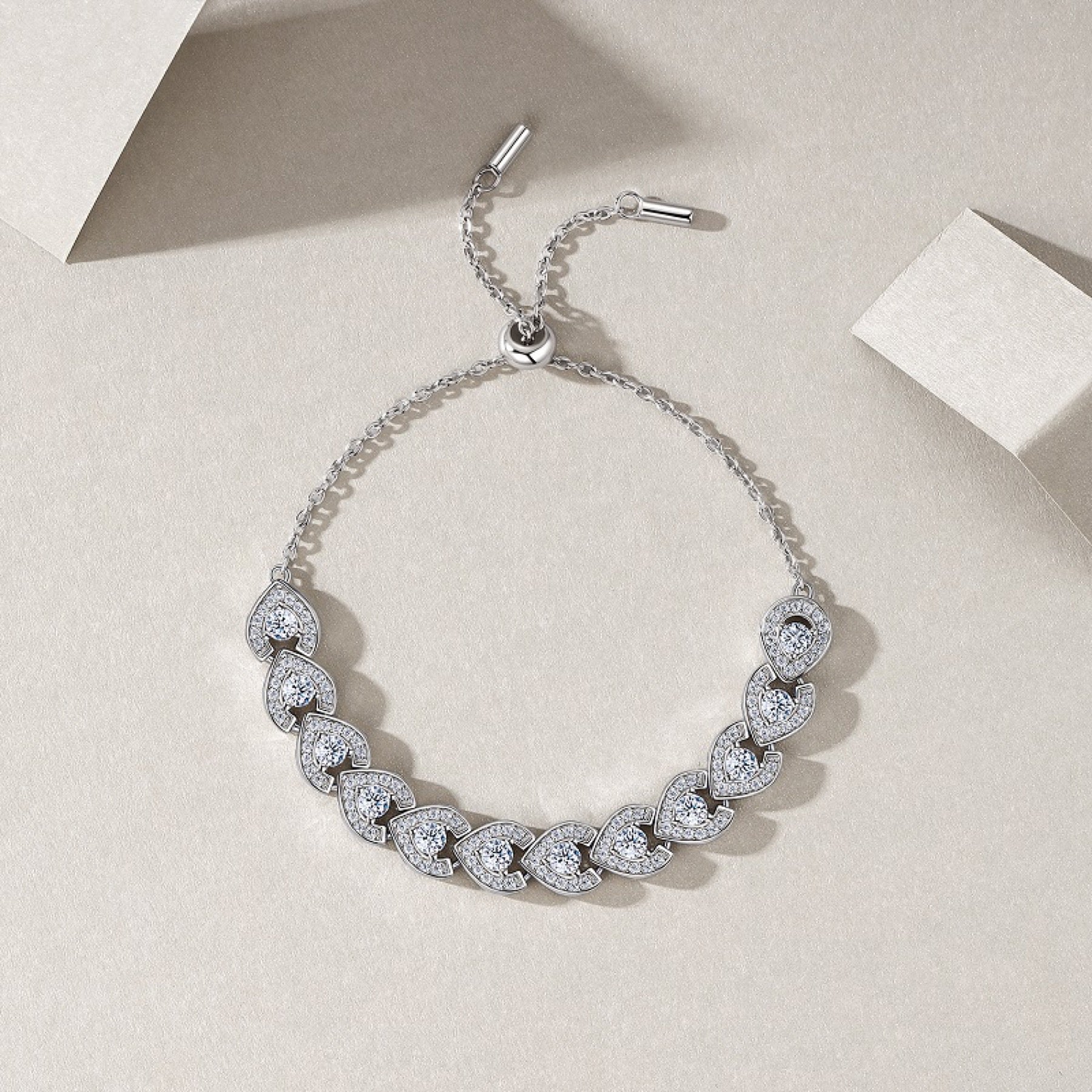 Oasi Moissanite Chain Bracelet in Sterling Silver