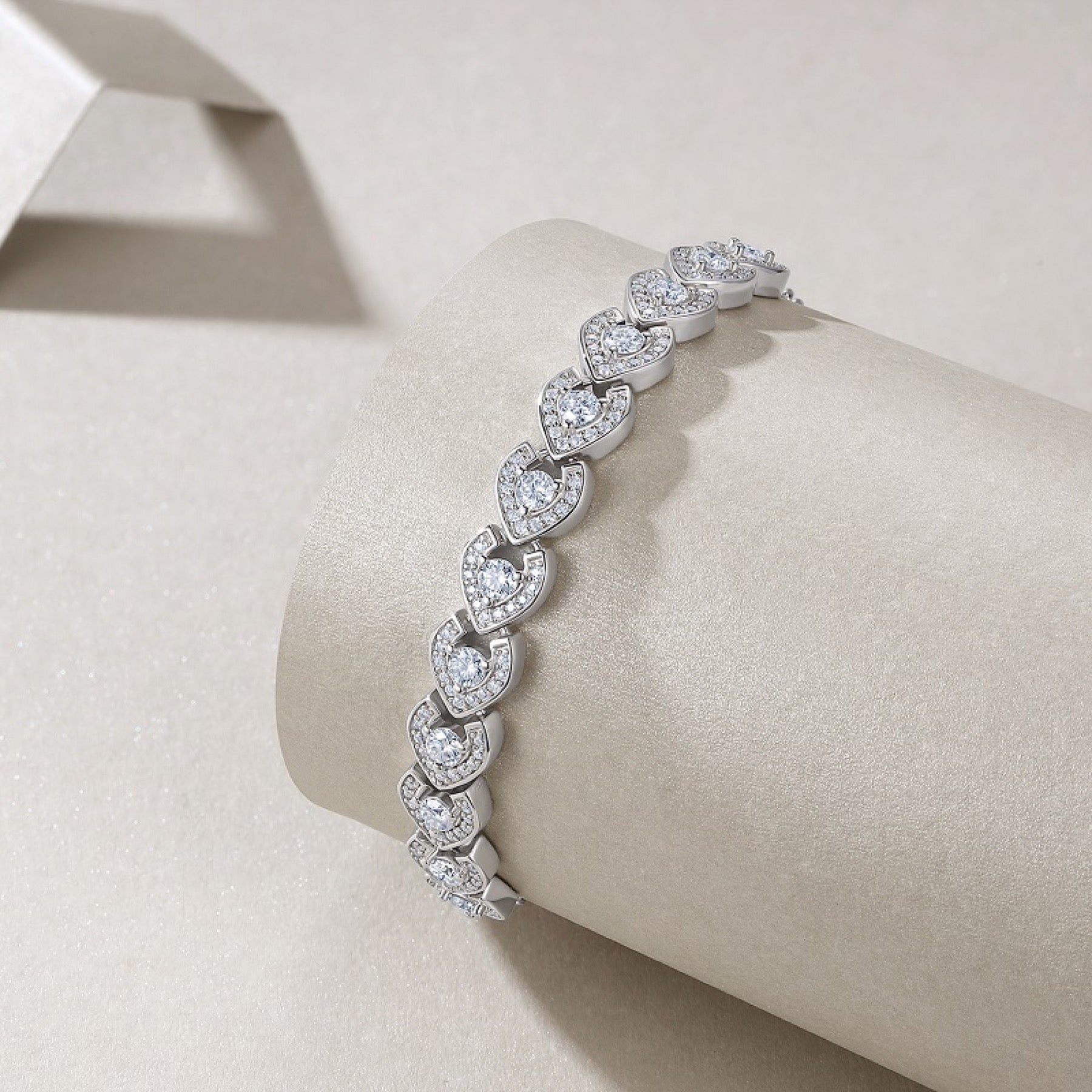 Oasi Moissanite Chain Bracelet in Sterling Silver