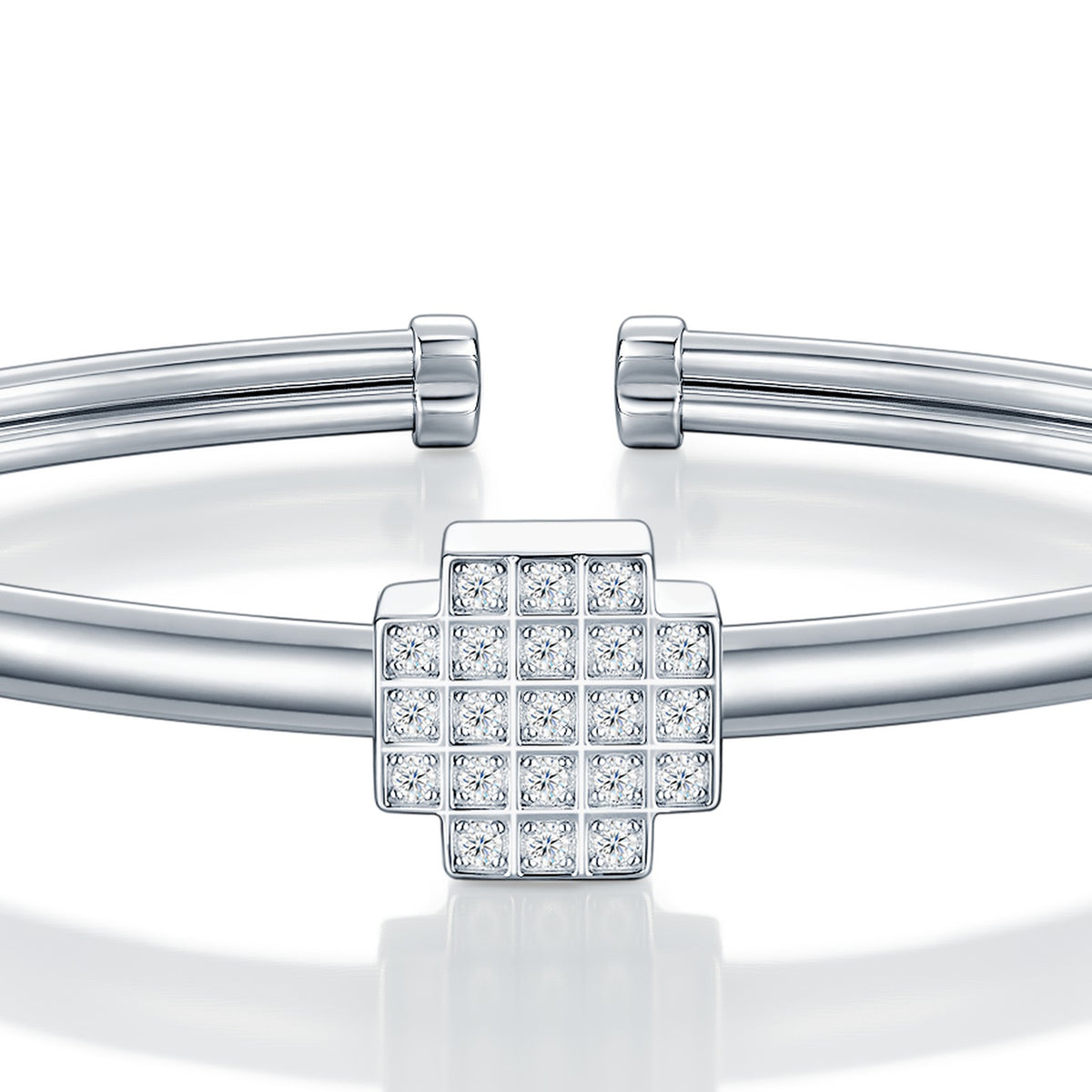 Quadrocuff Moissanite Cuff Bracelet in Sterling Silver — detail