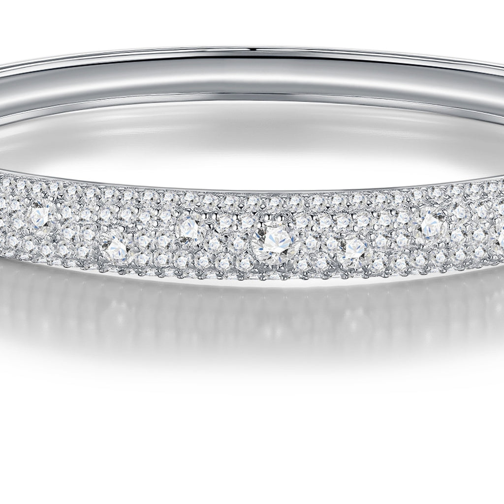 Duna Moissanite Bangle Bracelet in Sterling Silver — detail