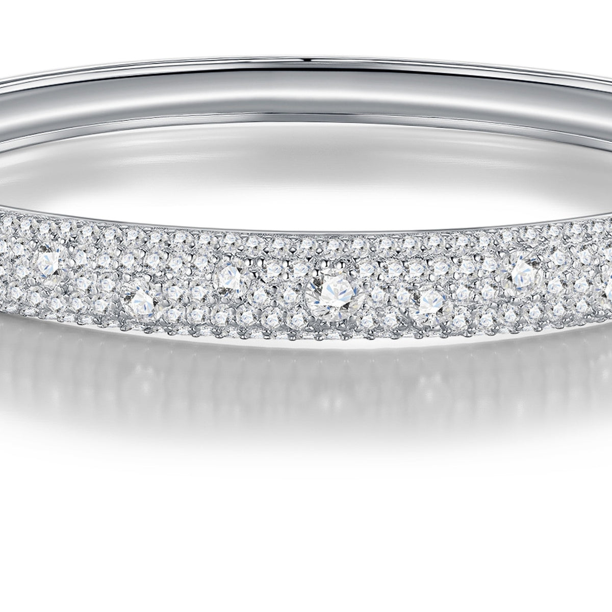 Duna Moissanite Bangle Bracelet in Sterling Silver — detail