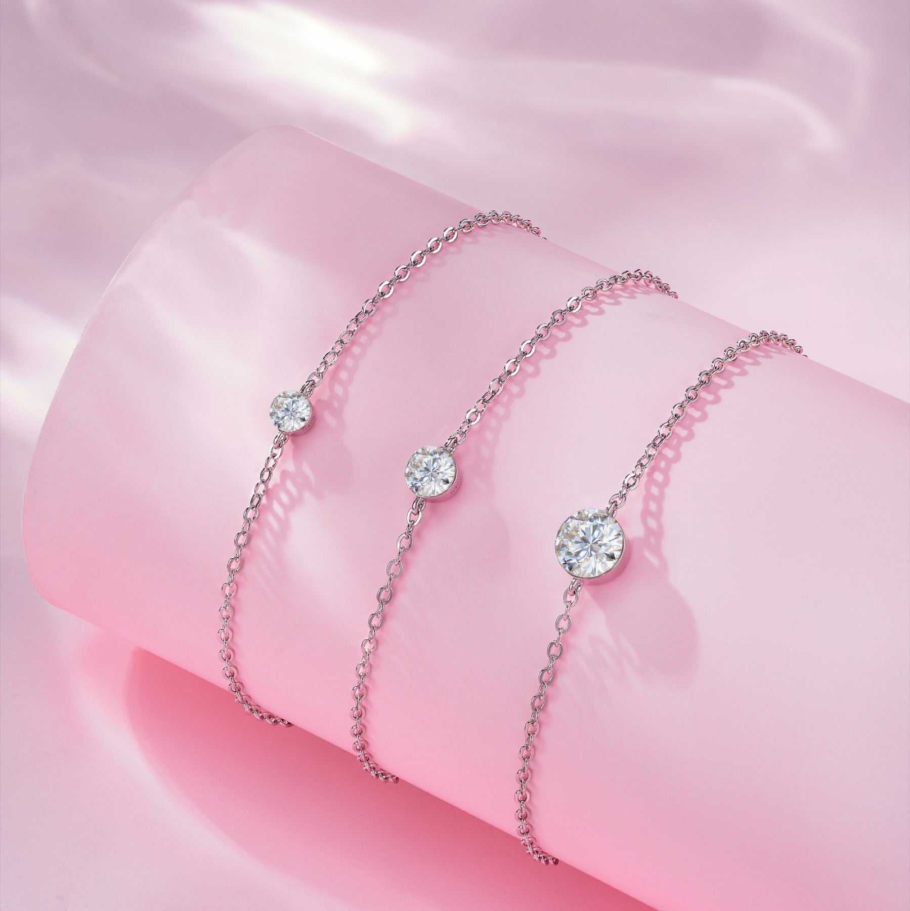 Puntolino Moissanite Chain Bracelet in Sterling Silver