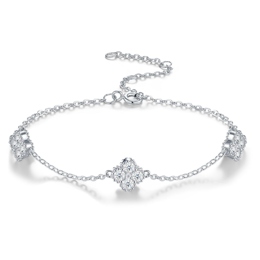 Trifoglietto Moissanite Chain Bracelet in Sterling Silver