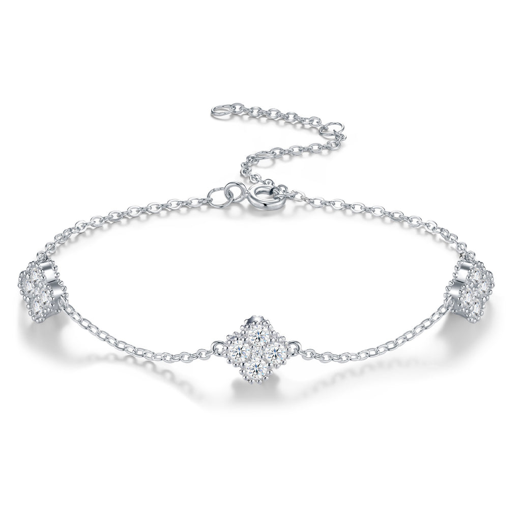 Trifoglietto Moissanite Chain Bracelet in Sterling Silver
