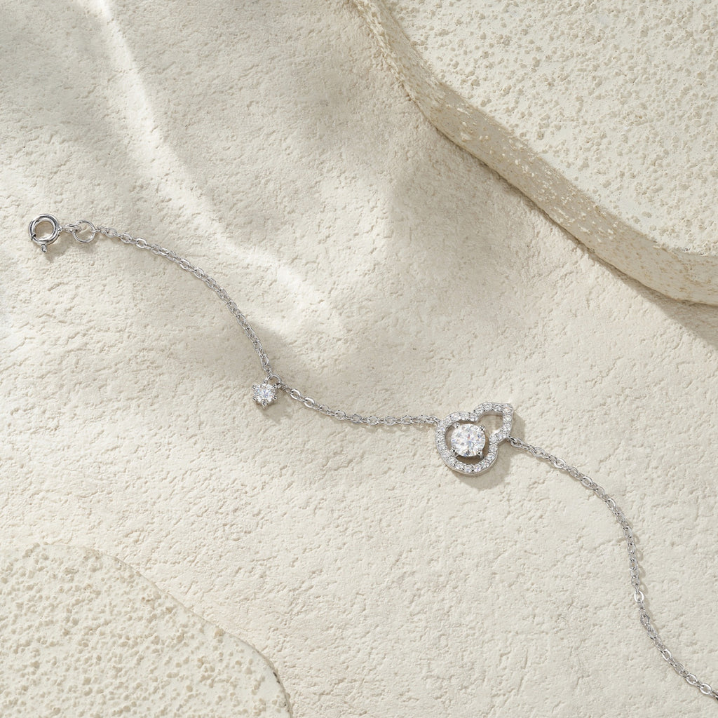 Cuorlino Moissanite Chain Bracelet in Sterling Silver