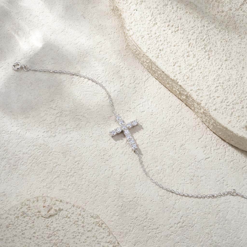 Crocina Moissanite Chain Bracelet in Sterling Silver