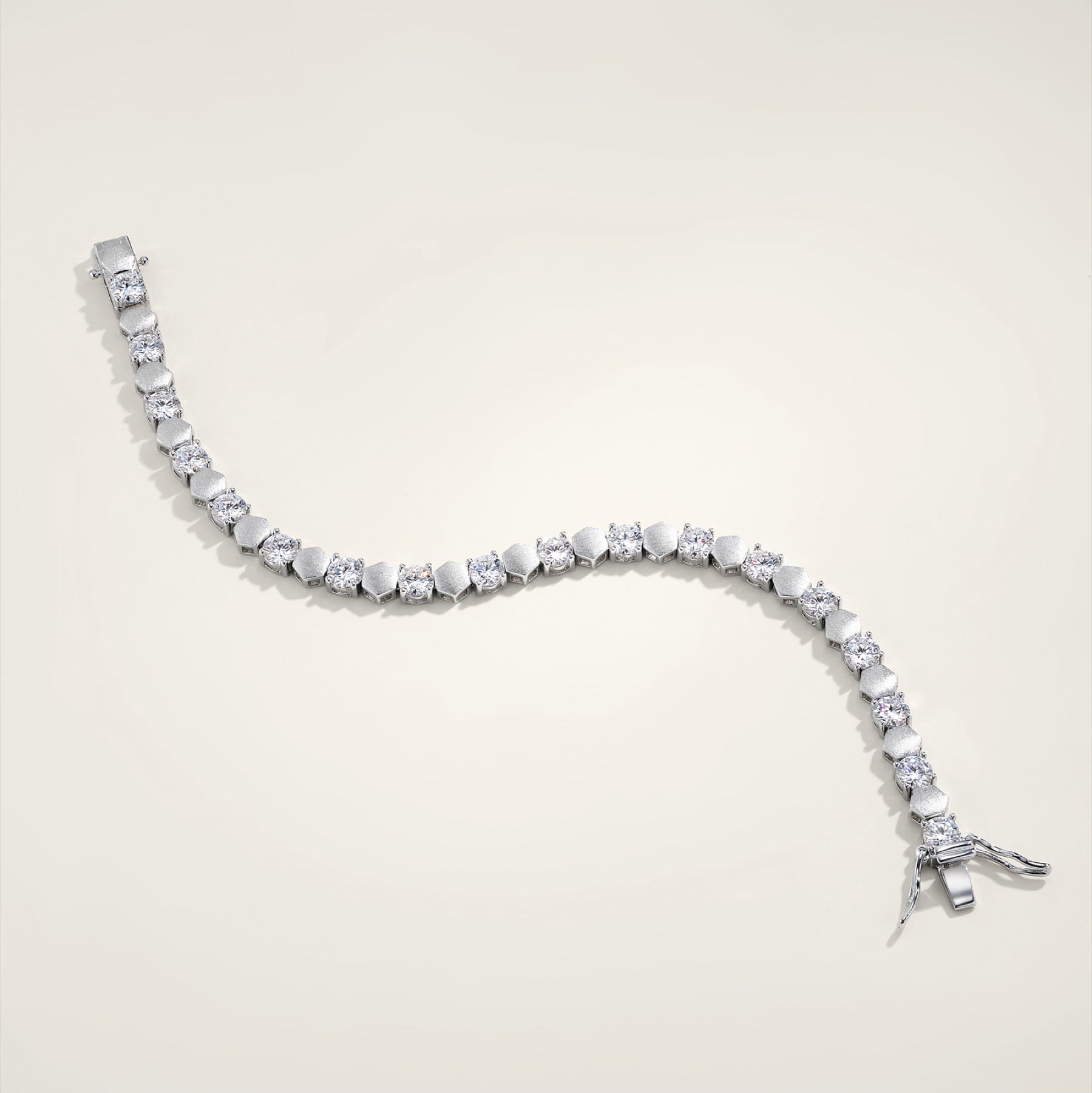 Sferetta Moissanite Tennis Bracelet in Sterling Silver