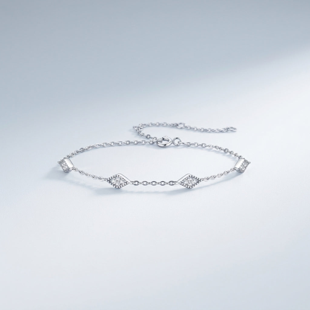 Rombolino Moissanite Chain Bracelet in Sterling Silver