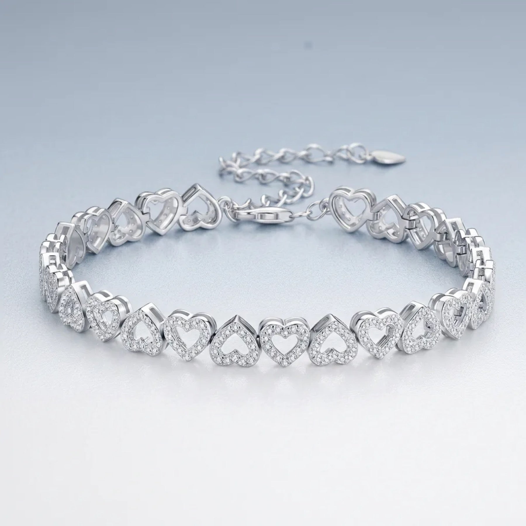 Cuorame Moissanite Heart Tennis Bracelet in Sterling Silver