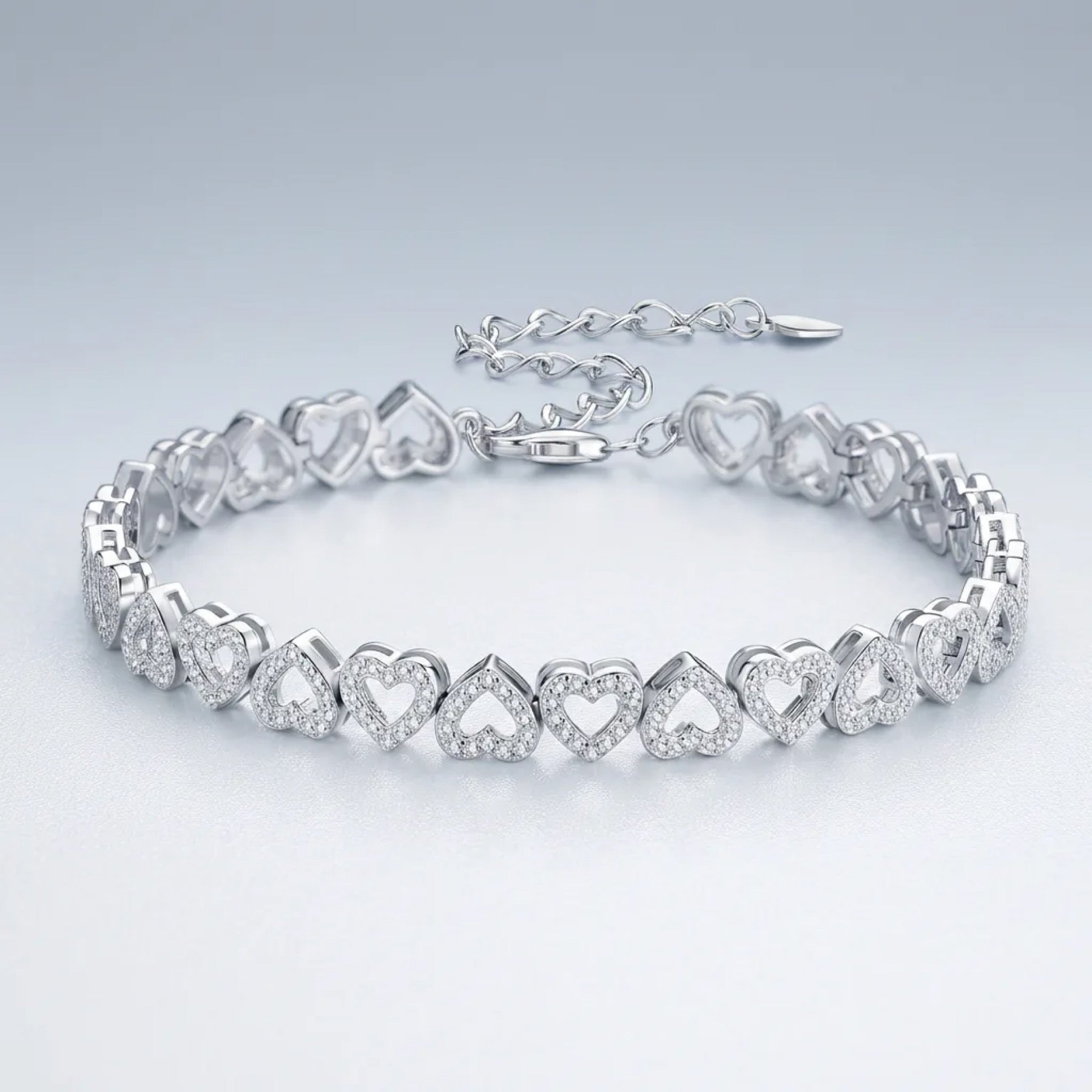 Cuorame Moissanite Heart Tennis Bracelet in Sterling Silver