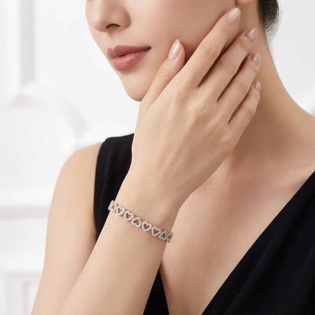 Cuorame Moissanite Heart Tennis Bracelet in Sterling Silver