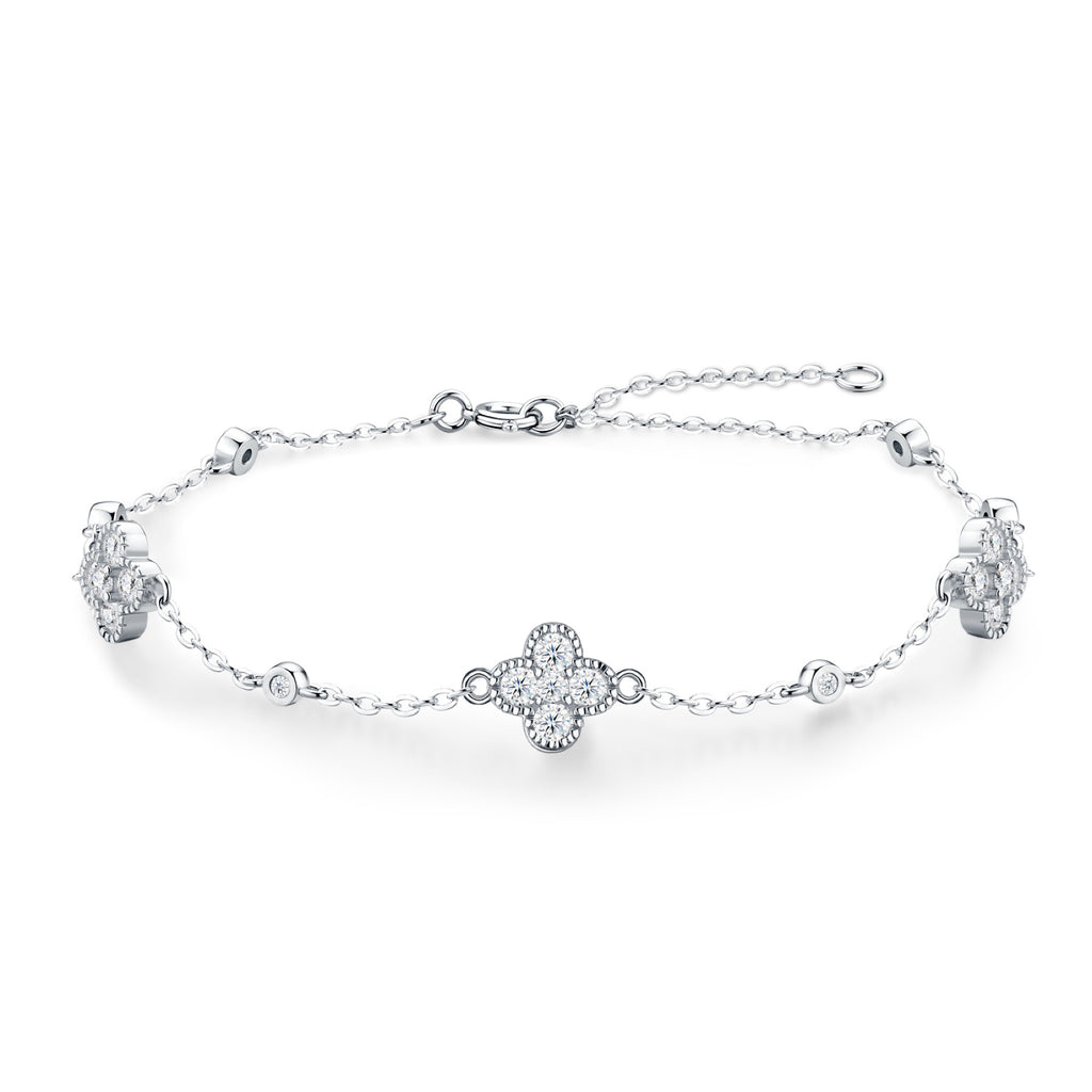 Trifoglino Moissanite Chain Bracelet in Sterling Silver