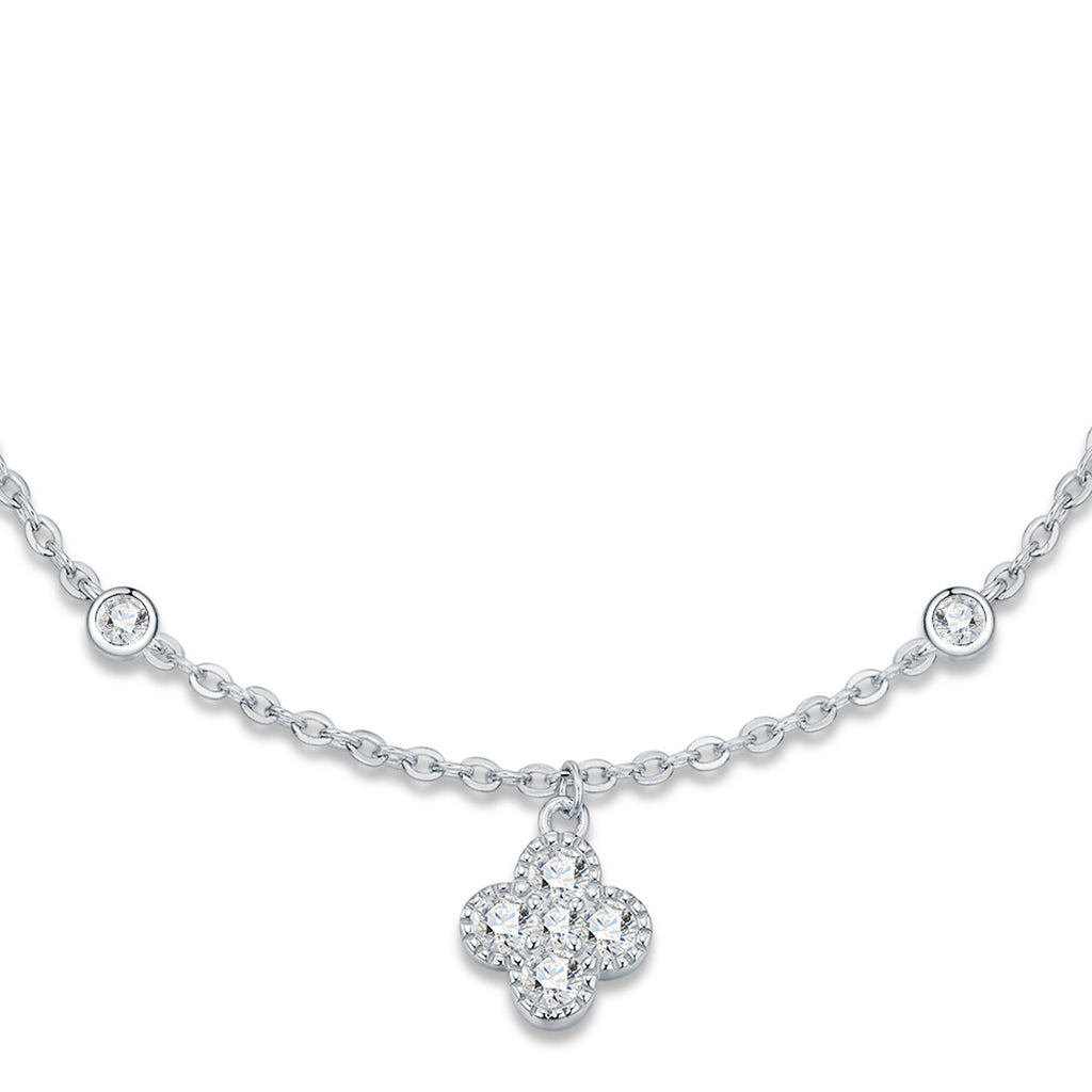 Quadrifoglino Moissanite Chain Bracelet in Sterling Silver — detail