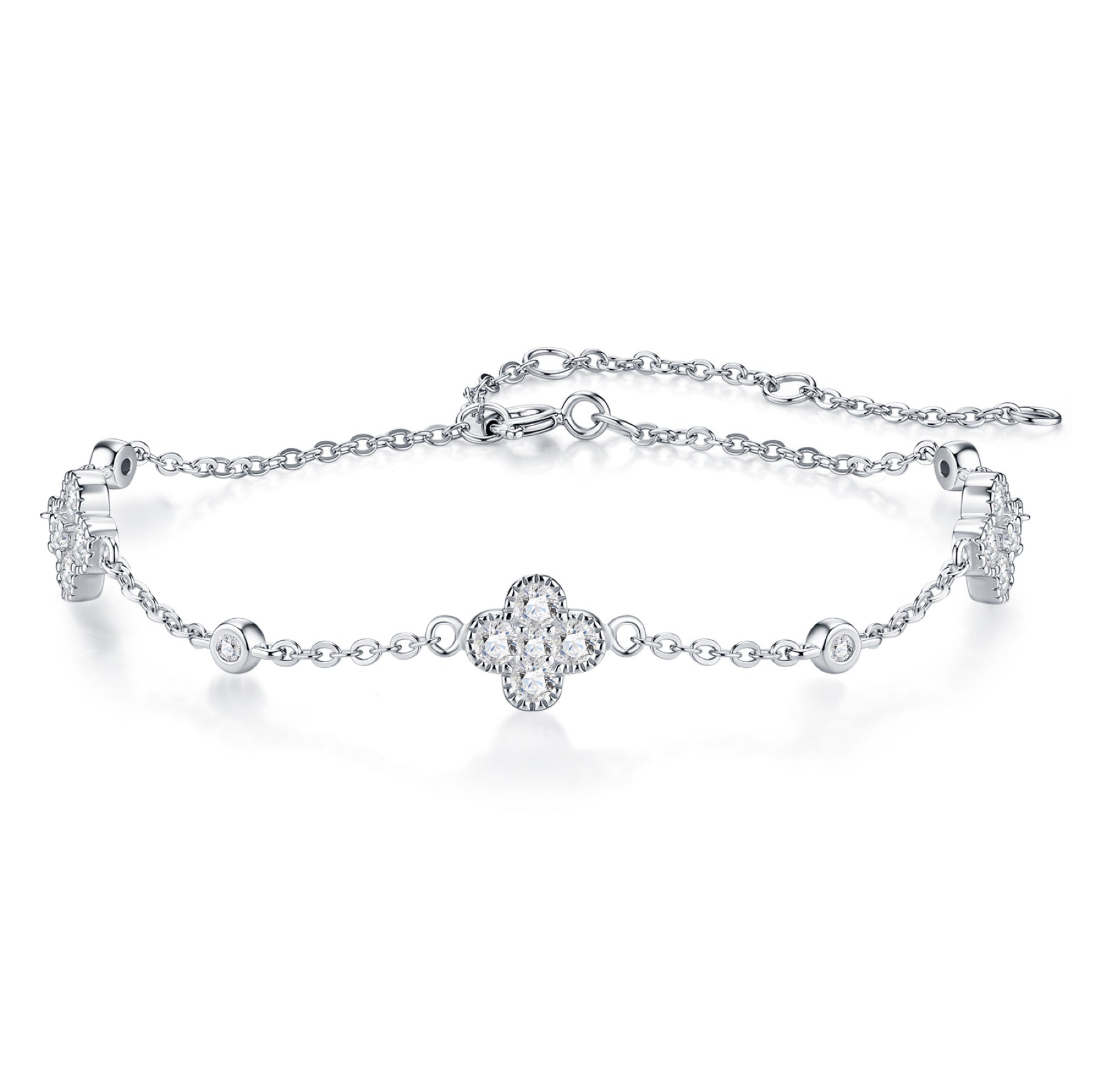 Quadrifoglino Moissanite Chain Bracelet in Sterling Silver