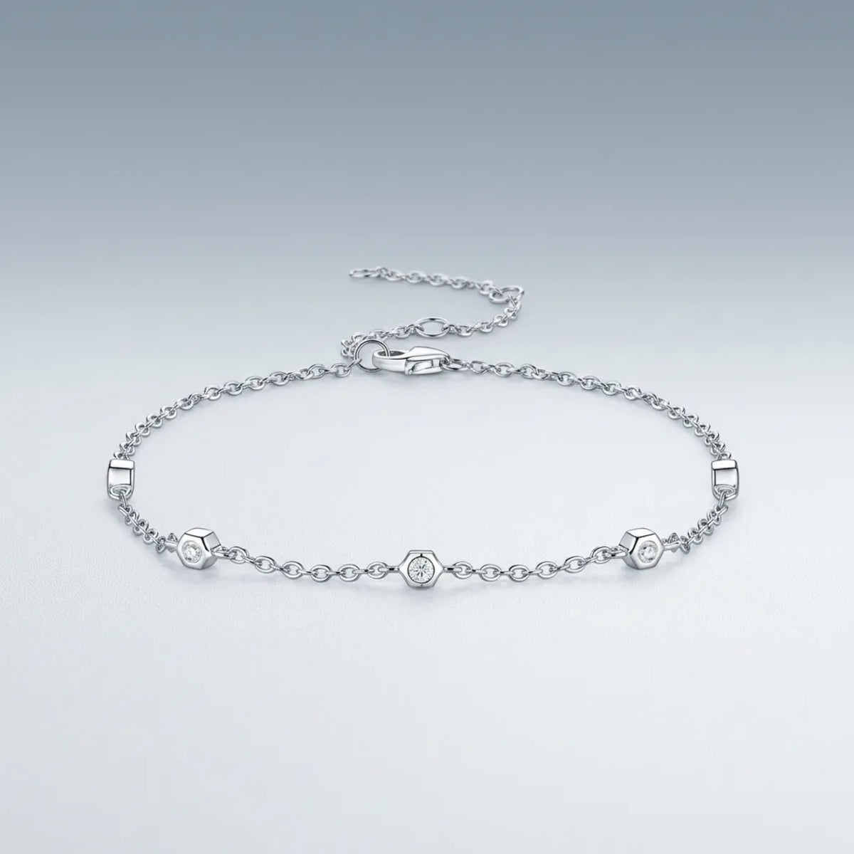 Solotondo Moissanite Chain Bracelet in Sterling Silver