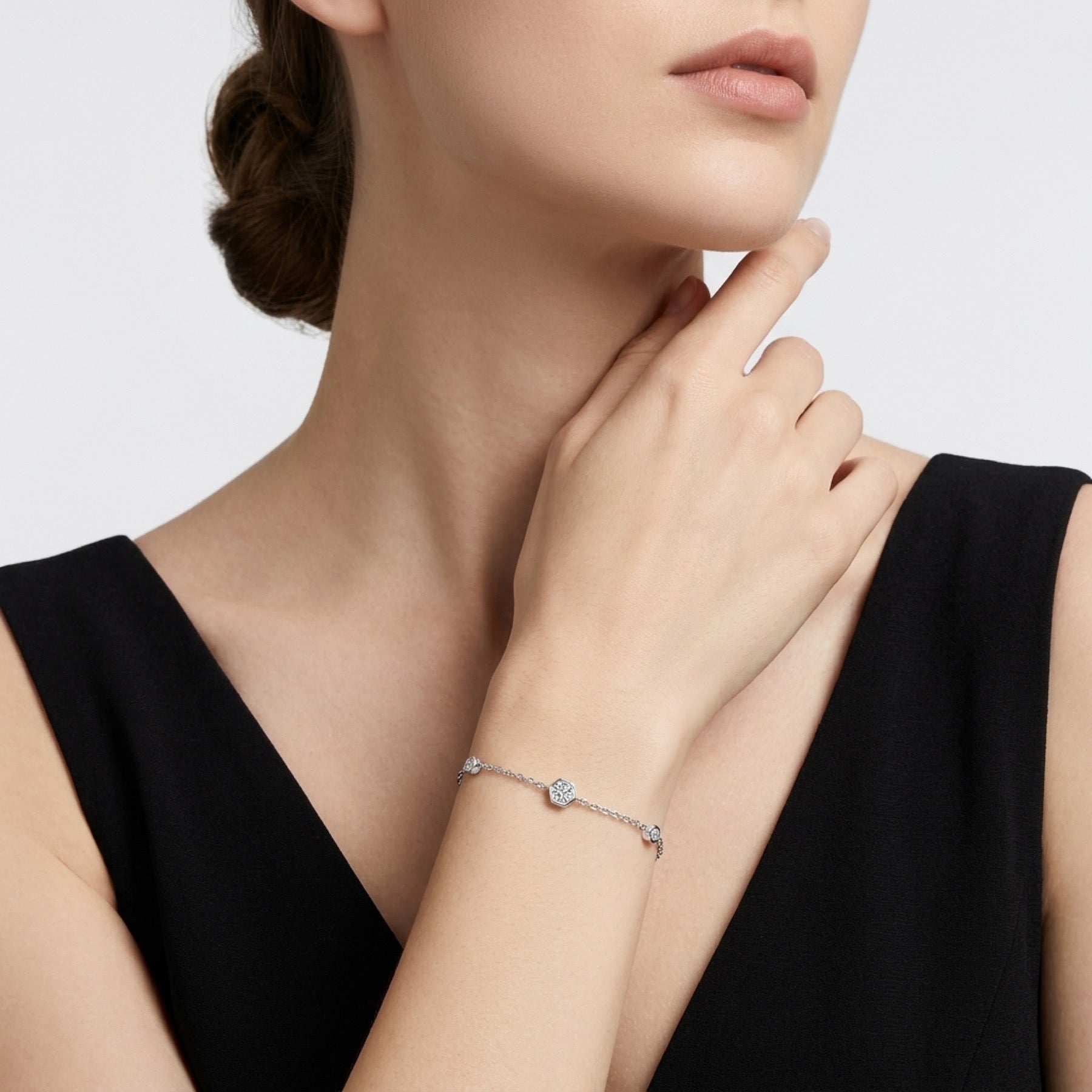 Solotondo Moissanite Chain Bracelet in Sterling Silver