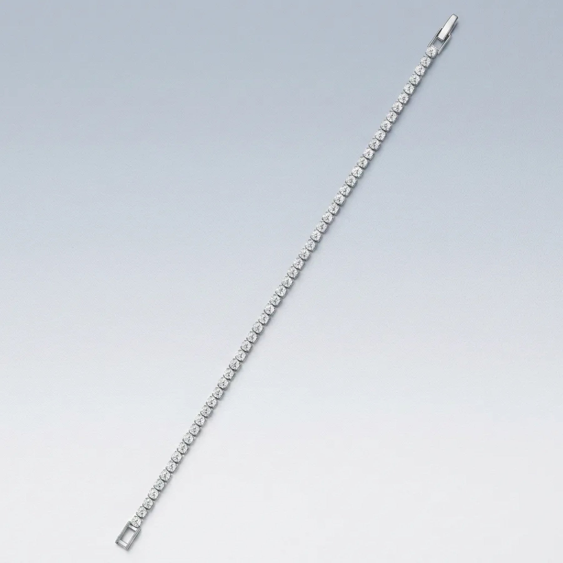 Rotondina Moissanite Tennis Bracelet in Sterling Silver