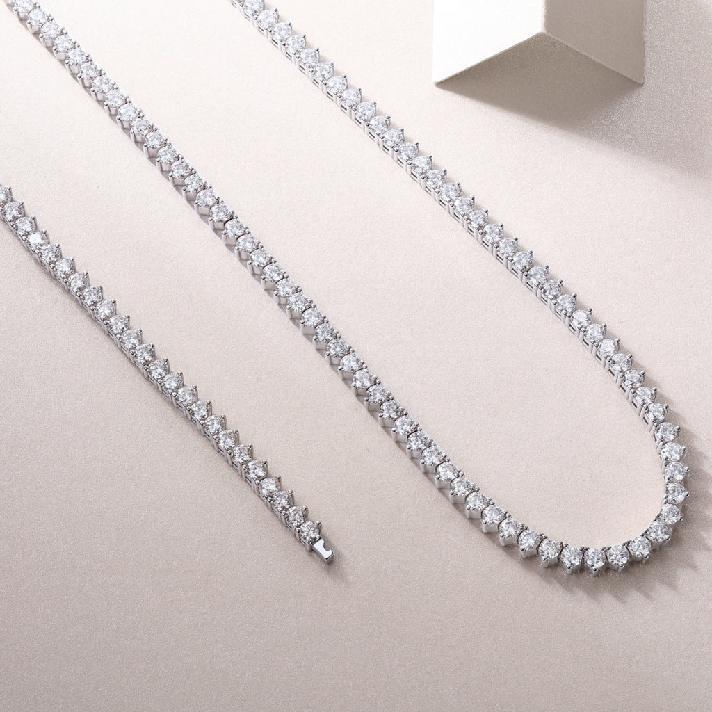 Solitaria Moissanite Tennis Necklace in Sterling Silver