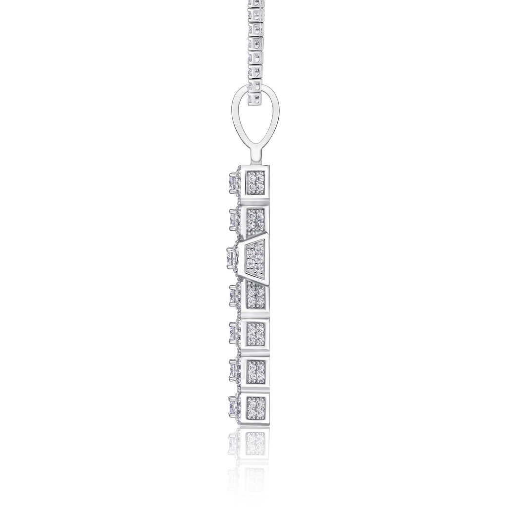 Rood Moissanite Cross Necklace in Sterling Silver