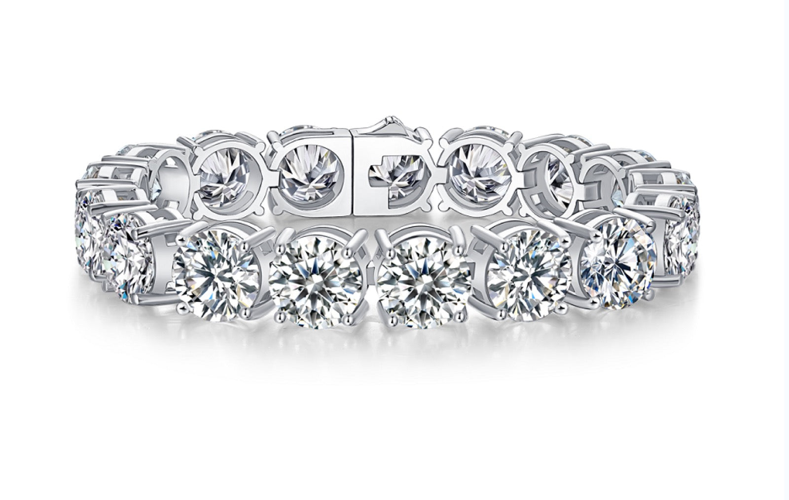 Mezzestate 5 Carat Moissanite Tennis Bracelet in Sterling Silver