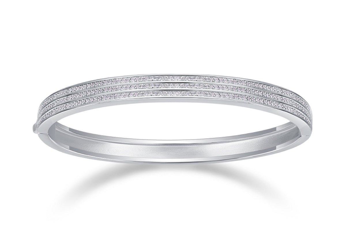 Giostra Moissanite Bangle Bracelet in Sterling Silver