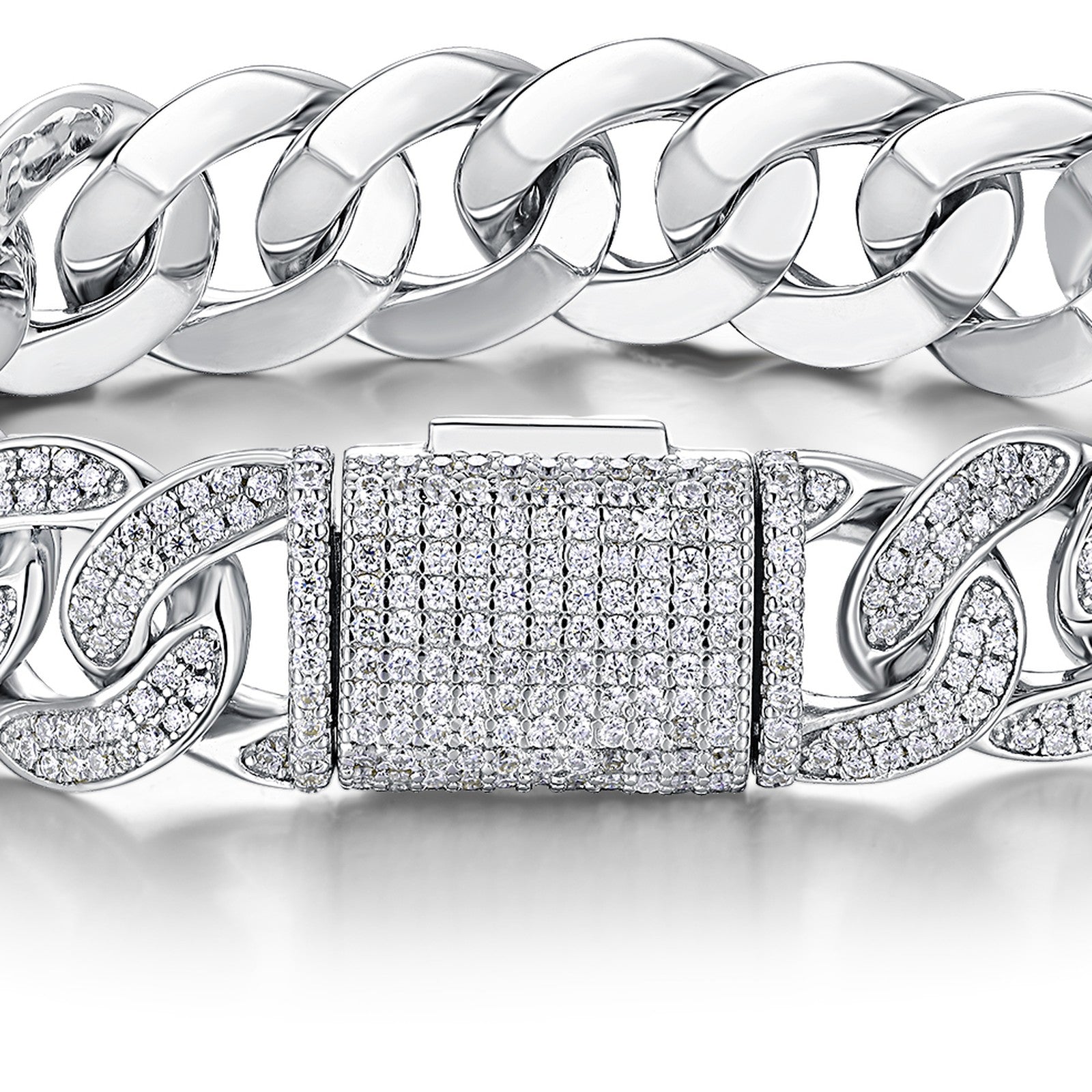 Ferro Moissanite Cuban Link Bracelet in Sterling Silver — detail