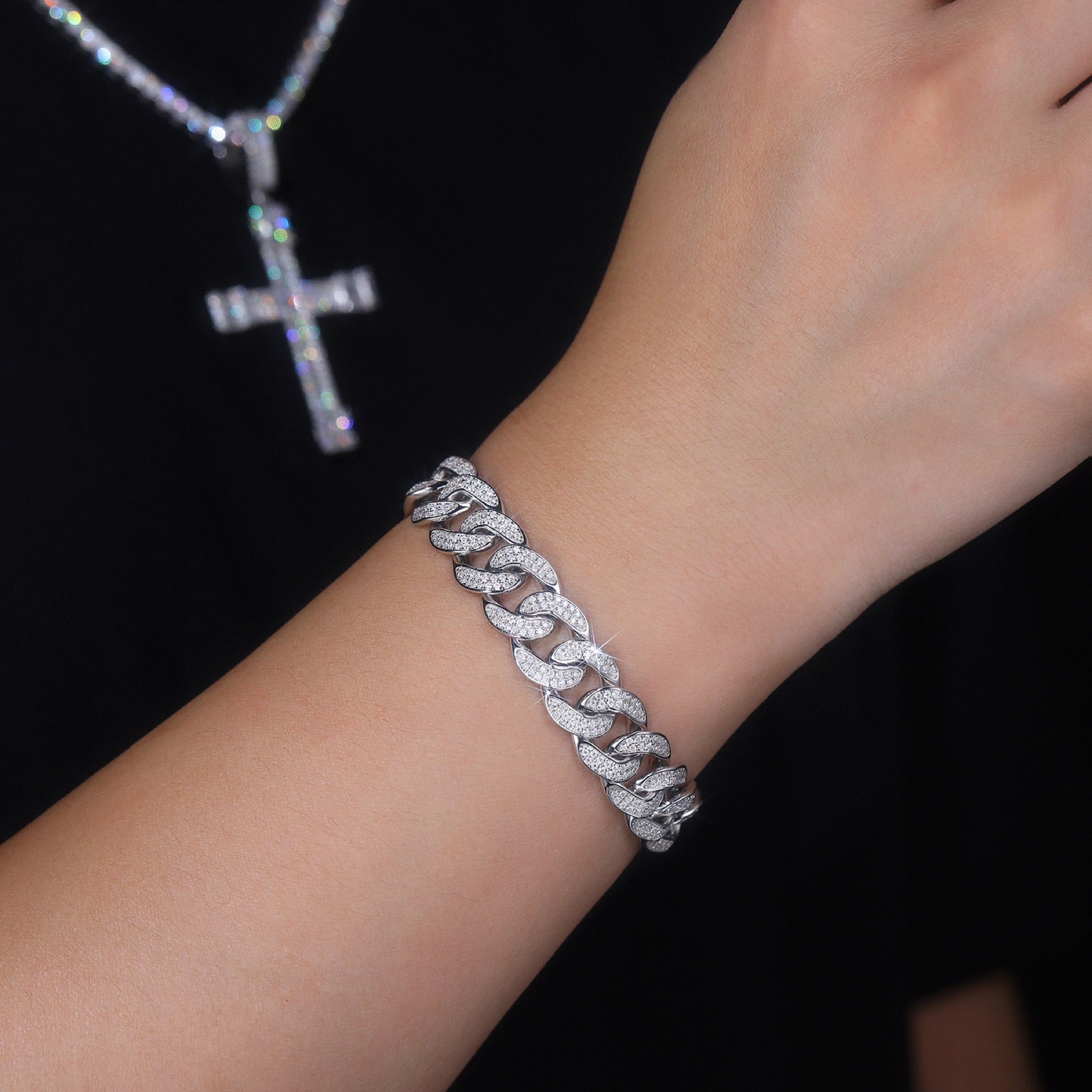 Ferro Moissanite Cuban Link Bracelet in Sterling Silver