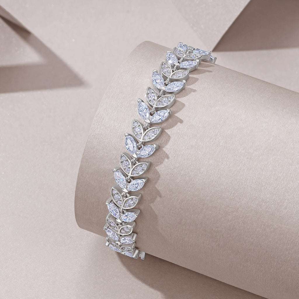 Alloro Moissanite Tennis Bracelet in Sterling Silver