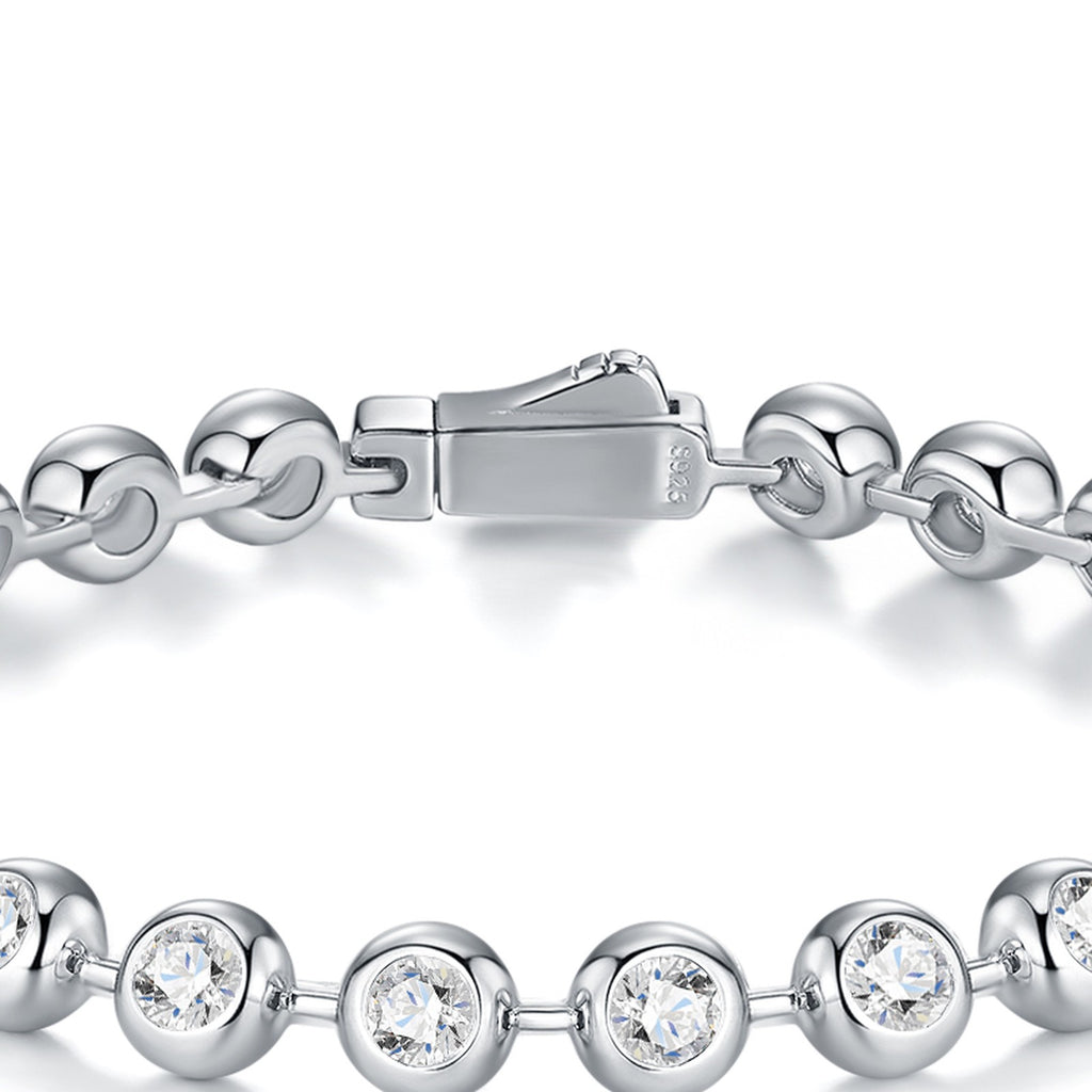 Sferica Moissanite Tennis Bracelet in Sterling Silver — detail