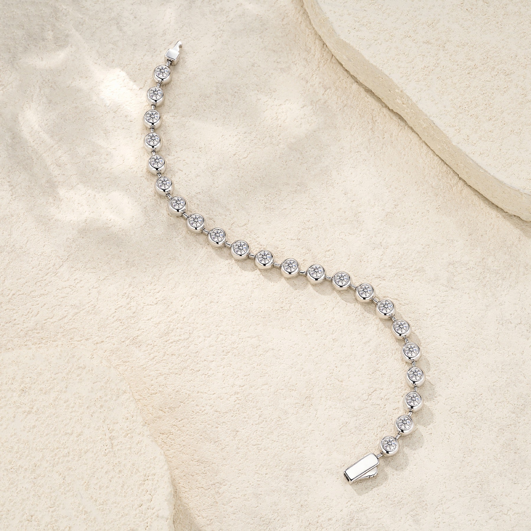 Sferica Moissanite Tennis Bracelet in Sterling Silver