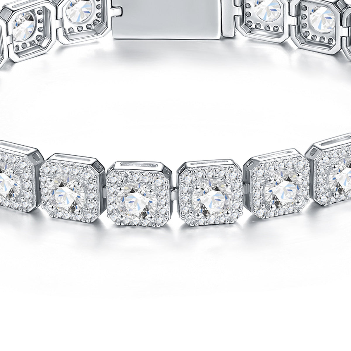 Targhetta Moissanite Tennis Bracelet in Sterling Silver — detail