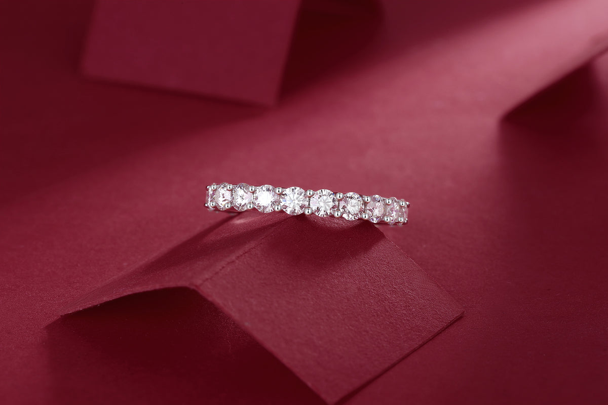 shimmer pave ring — JH0A8917.jpg