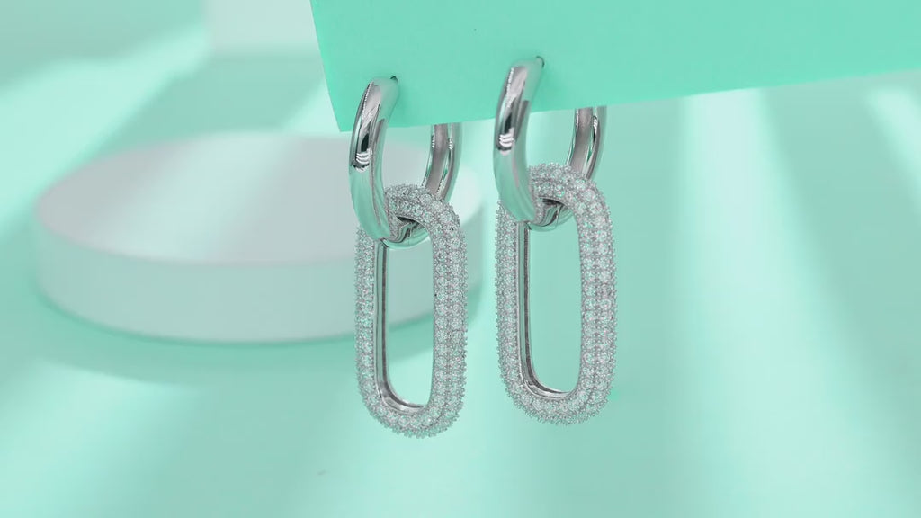 Chainlink Moissanite Link Huggie Hoop Earrings in Sterling Silver — video